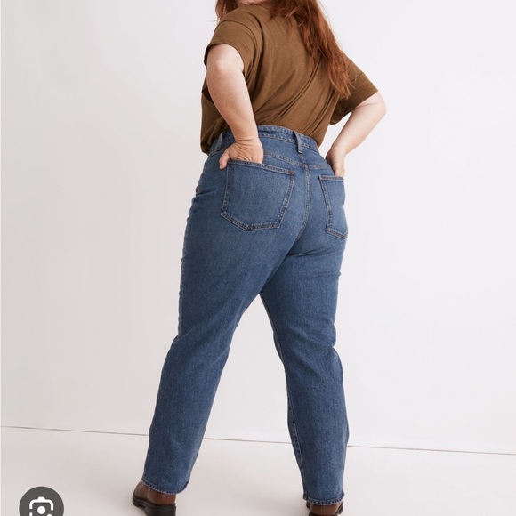 Madewell Curvy Perfect Vintage Straight Jean in Mayfield Wash - Picture 3 of 15